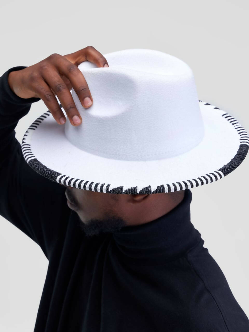 Umbo Collections Beaded Fedora Hat - White