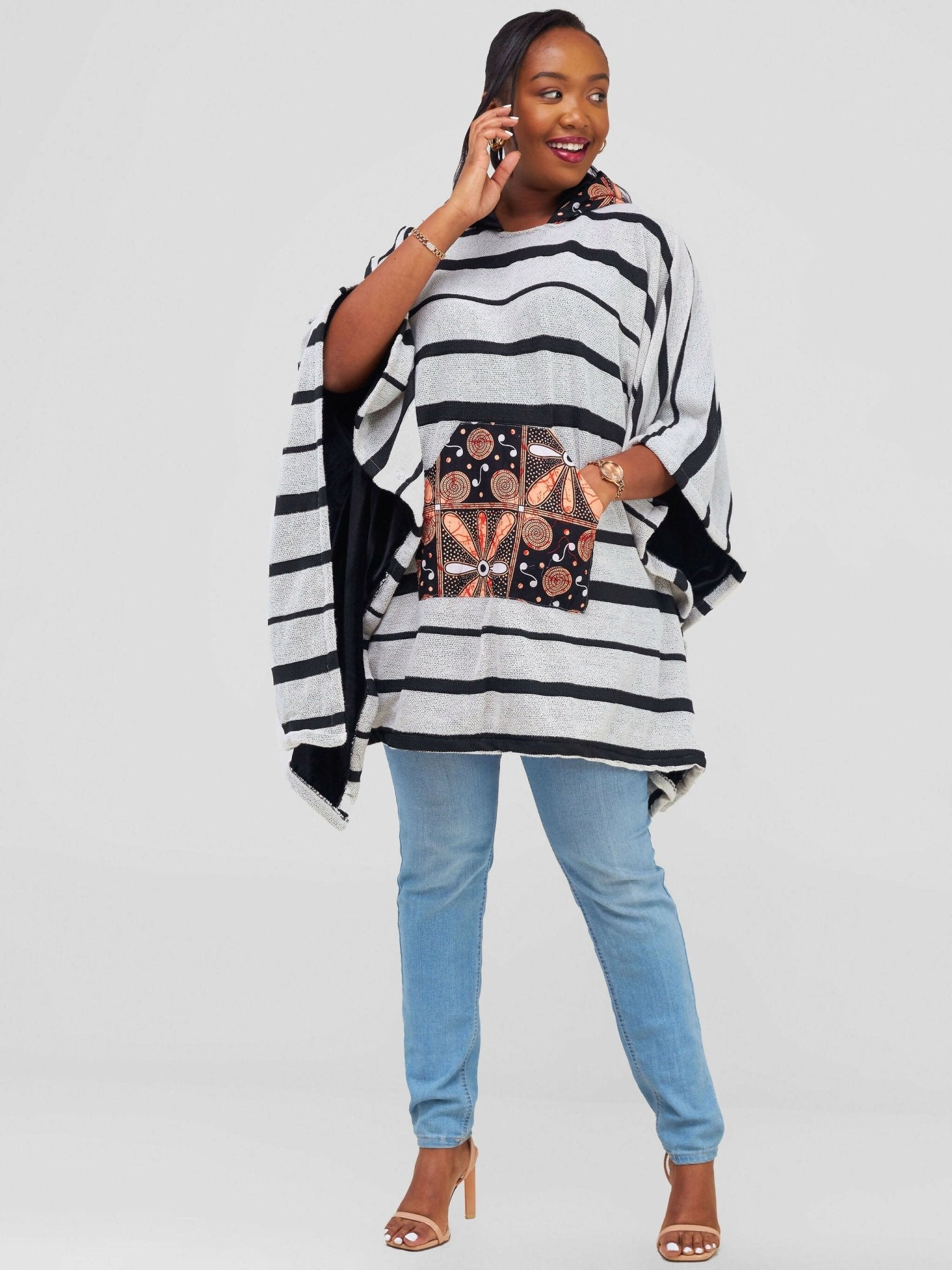 Nefpatra Africa Poncho - White